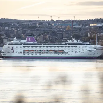 Cruise Ship