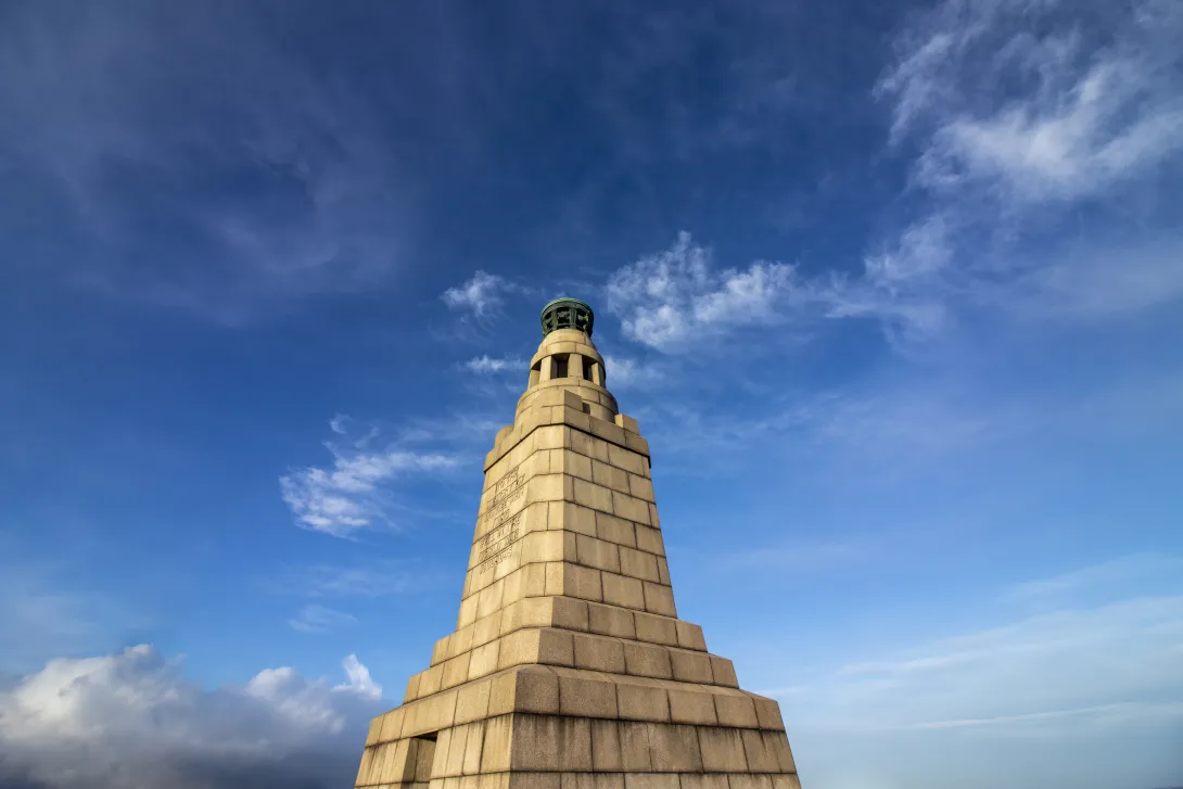 Dundee Law