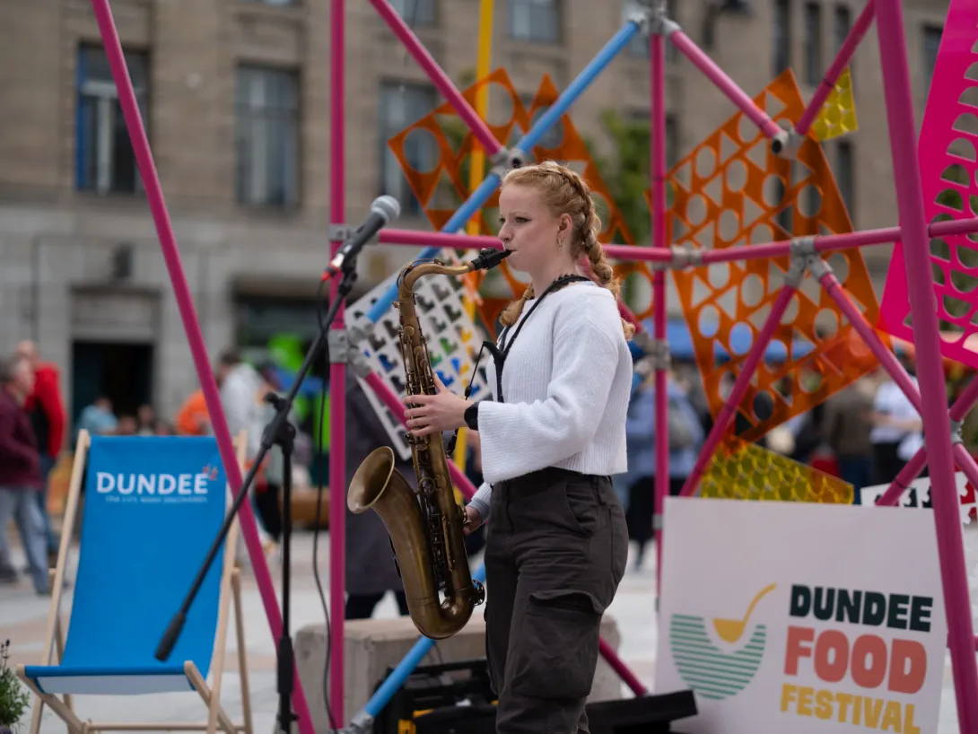 Woman saxophone Dundee