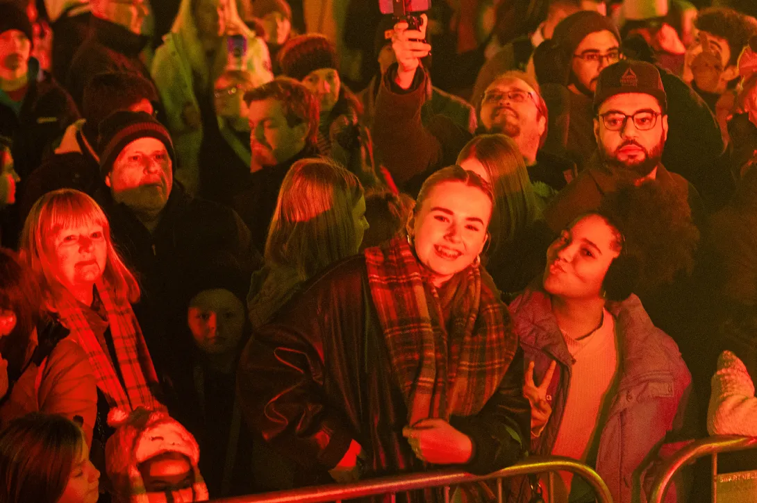 Crowd of people at the hooley